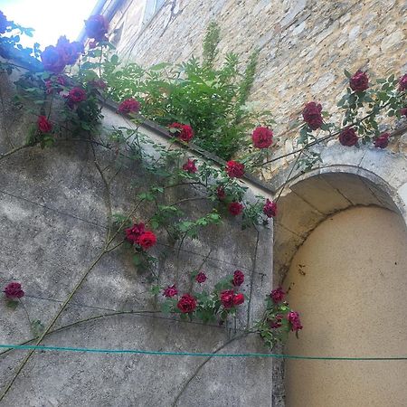 Au Puits De L'Abbaye Apartment Бурж Екстериор снимка
