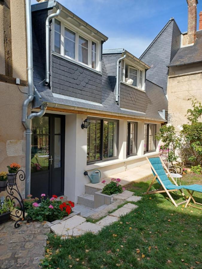 Au Puits De L'Abbaye Apartment Бурж Екстериор снимка