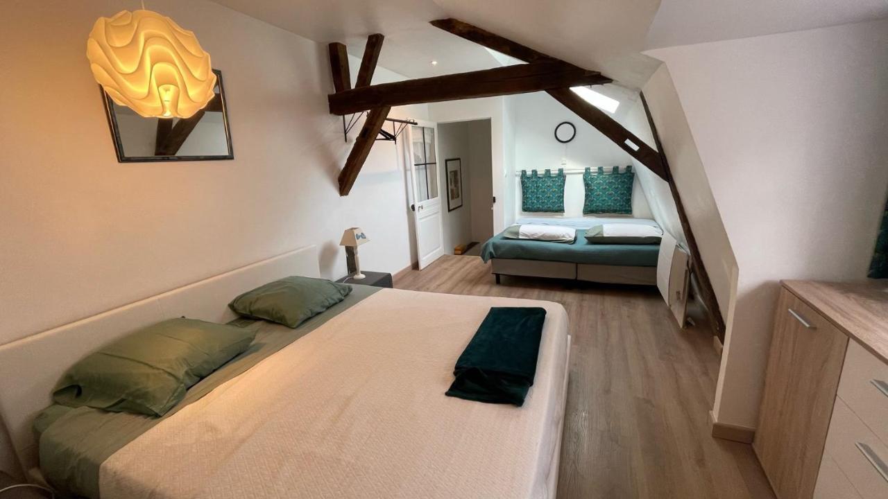 Au Puits De L'Abbaye Apartment Бурж Екстериор снимка