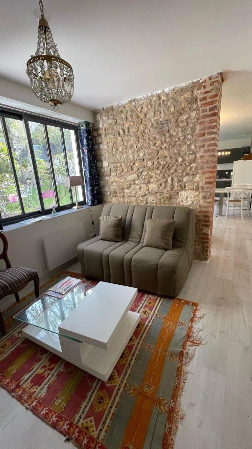 Au Puits De L'Abbaye Apartment Бурж Екстериор снимка